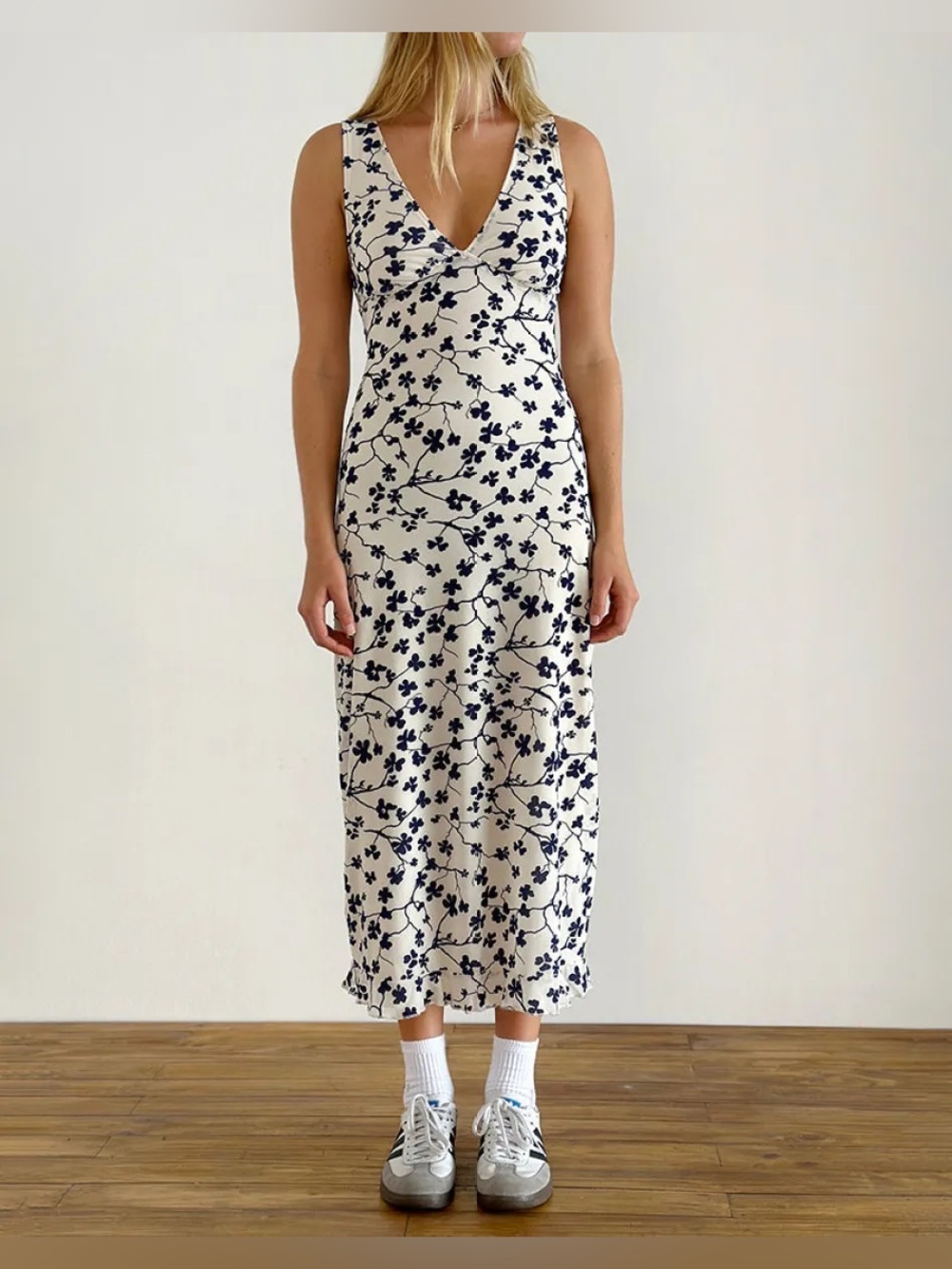 NWT Motel Gabriela Midi Cream Floral Dress Size XS